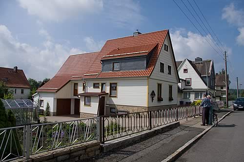 Das Haus im Sommer